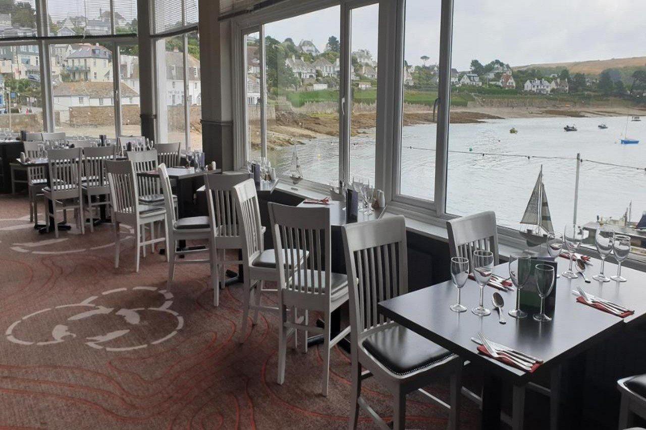 Ship And Castle Hotel St Mawes Extérieur photo