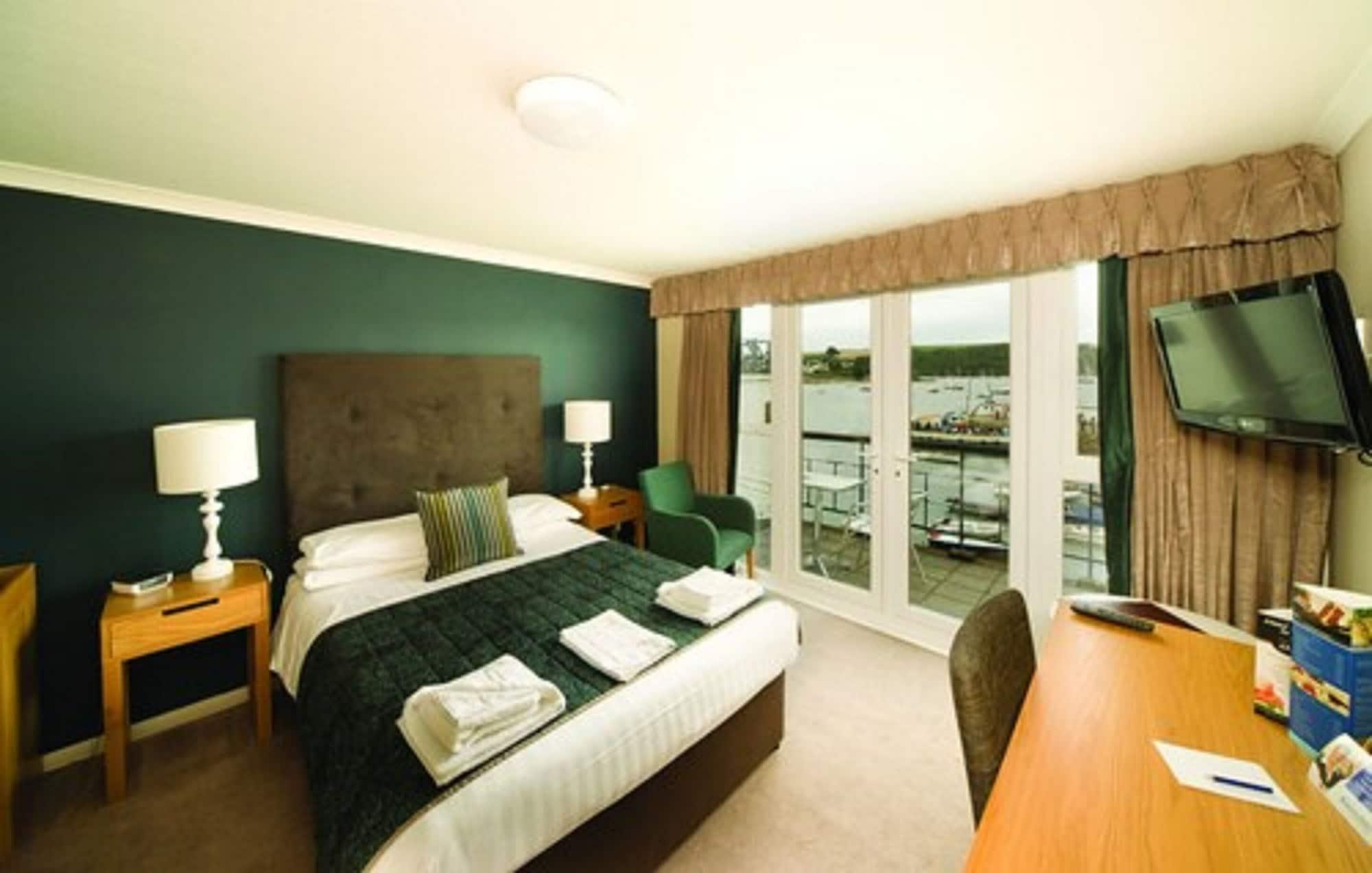 Ship And Castle Hotel St Mawes Extérieur photo