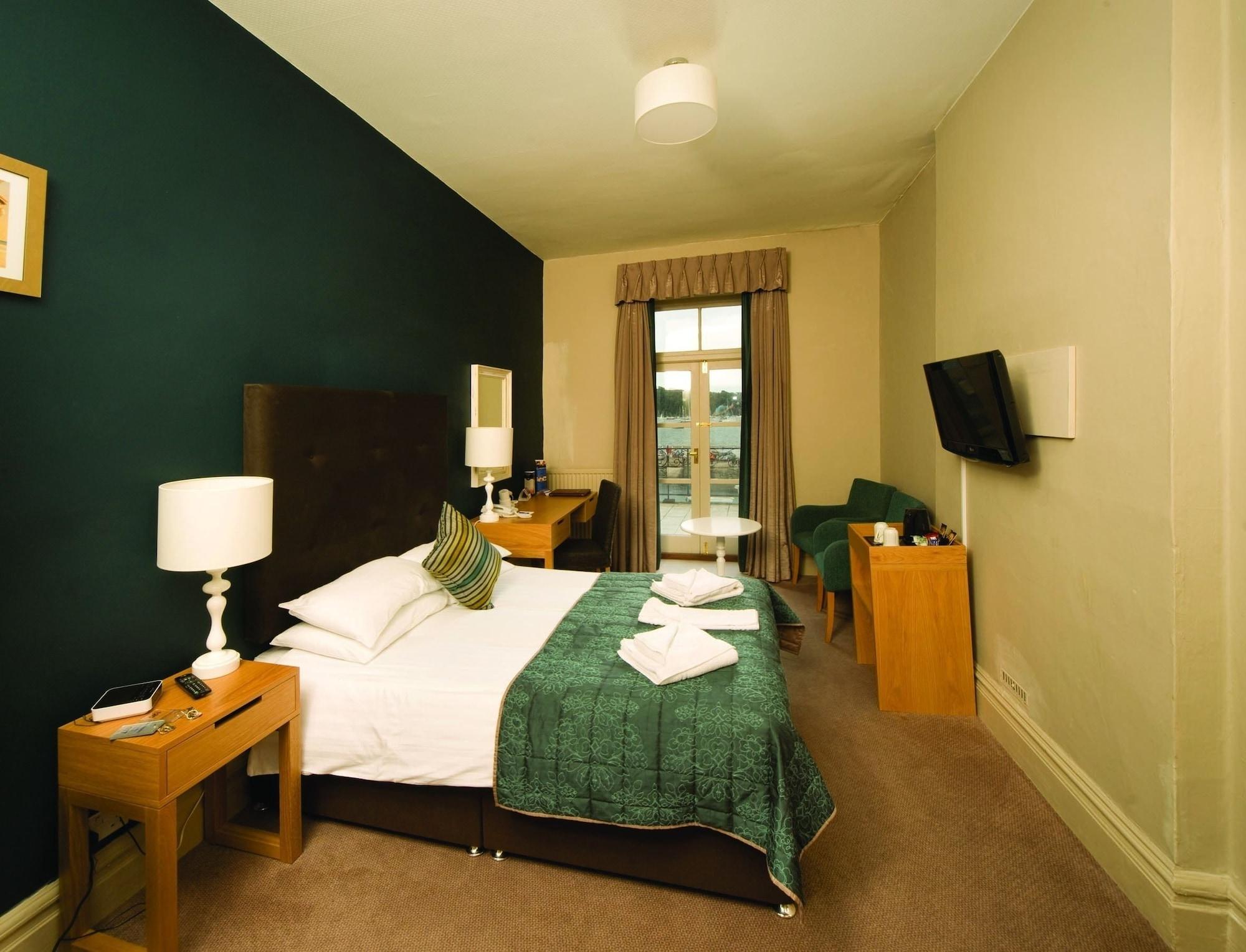 Ship And Castle Hotel St Mawes Extérieur photo
