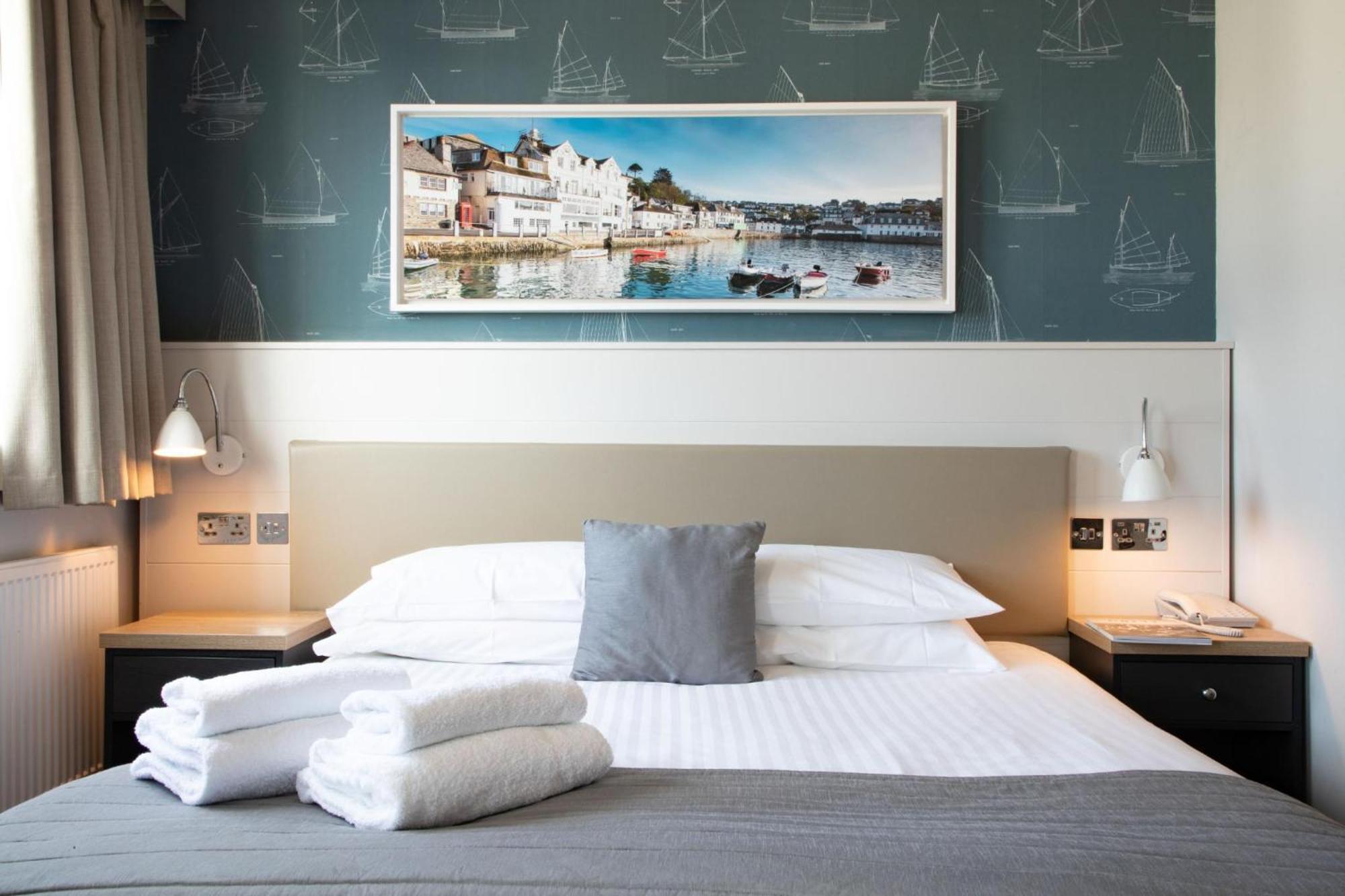 Ship And Castle Hotel St Mawes Extérieur photo