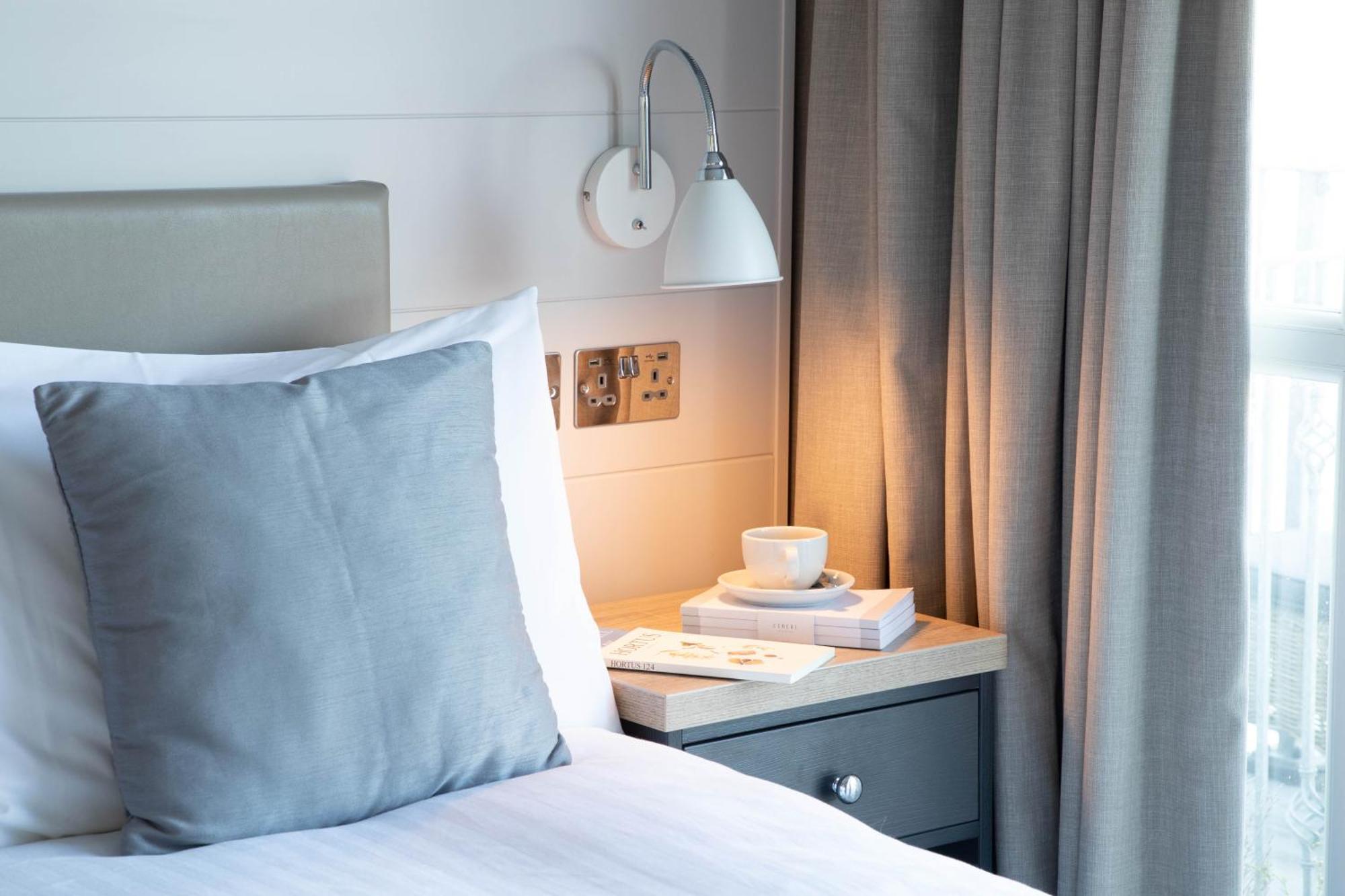Ship And Castle Hotel St Mawes Extérieur photo